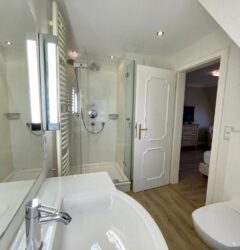 Badezimmer von einem Haus auf Sylt, Kampen von Cäcilienhof